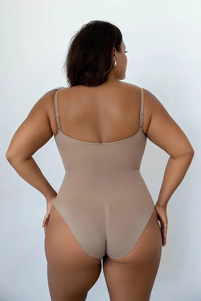 Моделююче Body з ефектом корекції